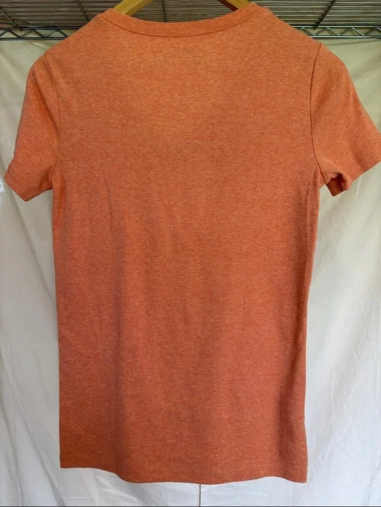 Eddie Bauer Women's Heathered Orange V-Neck Tee - Picture 3 of 4